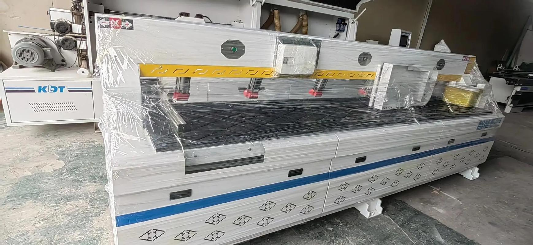 全新高配49尺激光側孔機 邦納激光頭，展廳現貨速覽