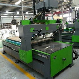 1325絲桿圓盤換刀加工中心 木工開料與激光側孔的一體化解決方案